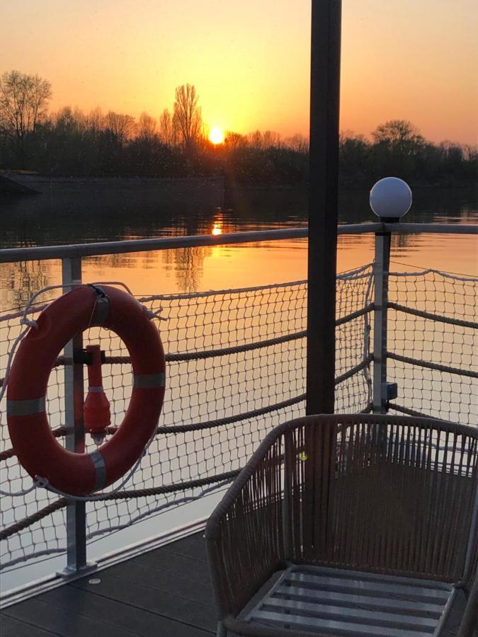 Seinehouse - Maison Flottante Vaux-Sur-Seine Dış mekan fotoğraf